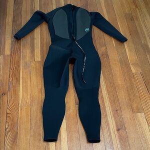 O'Neill black and gray wetsuit W sz 12